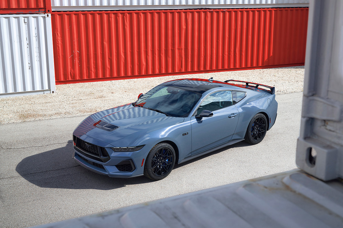 NEW_FORD_MUSTANG_9 Mustang Reparatur Werkstatt
